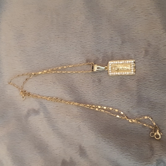 Brand New Idol Gold necklace - Picture 3 of 5